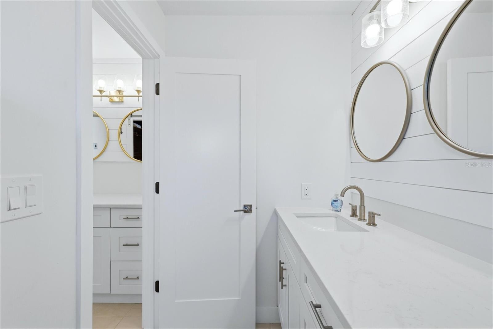 Image 19 of 40 For 616 Lyons Lane