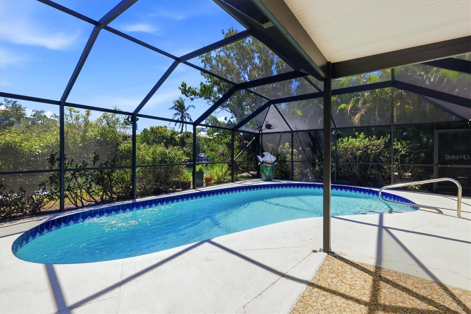 Image 33 of 40 For 616 Lyons Lane