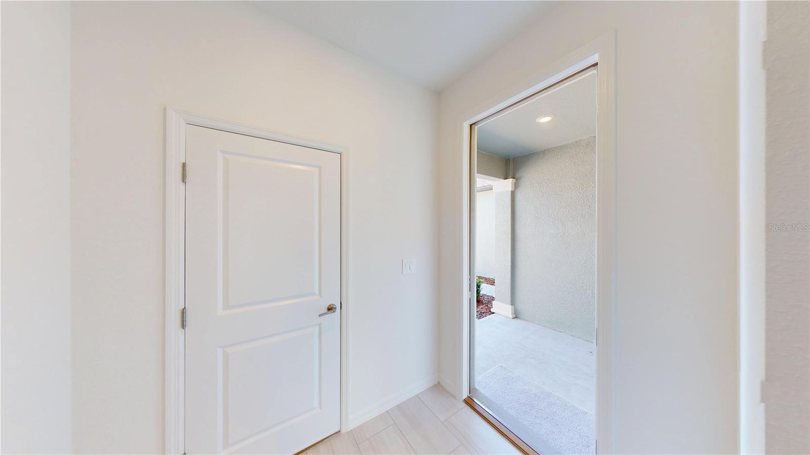 Image 4 of 27 For 9864 Dancing Goat Place