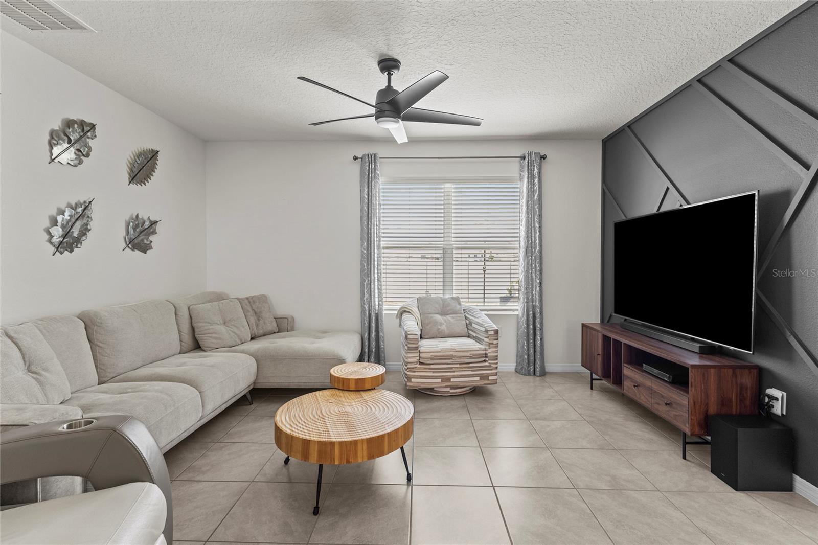 Image 10 of 45 For 31455 Penny Surf Loop