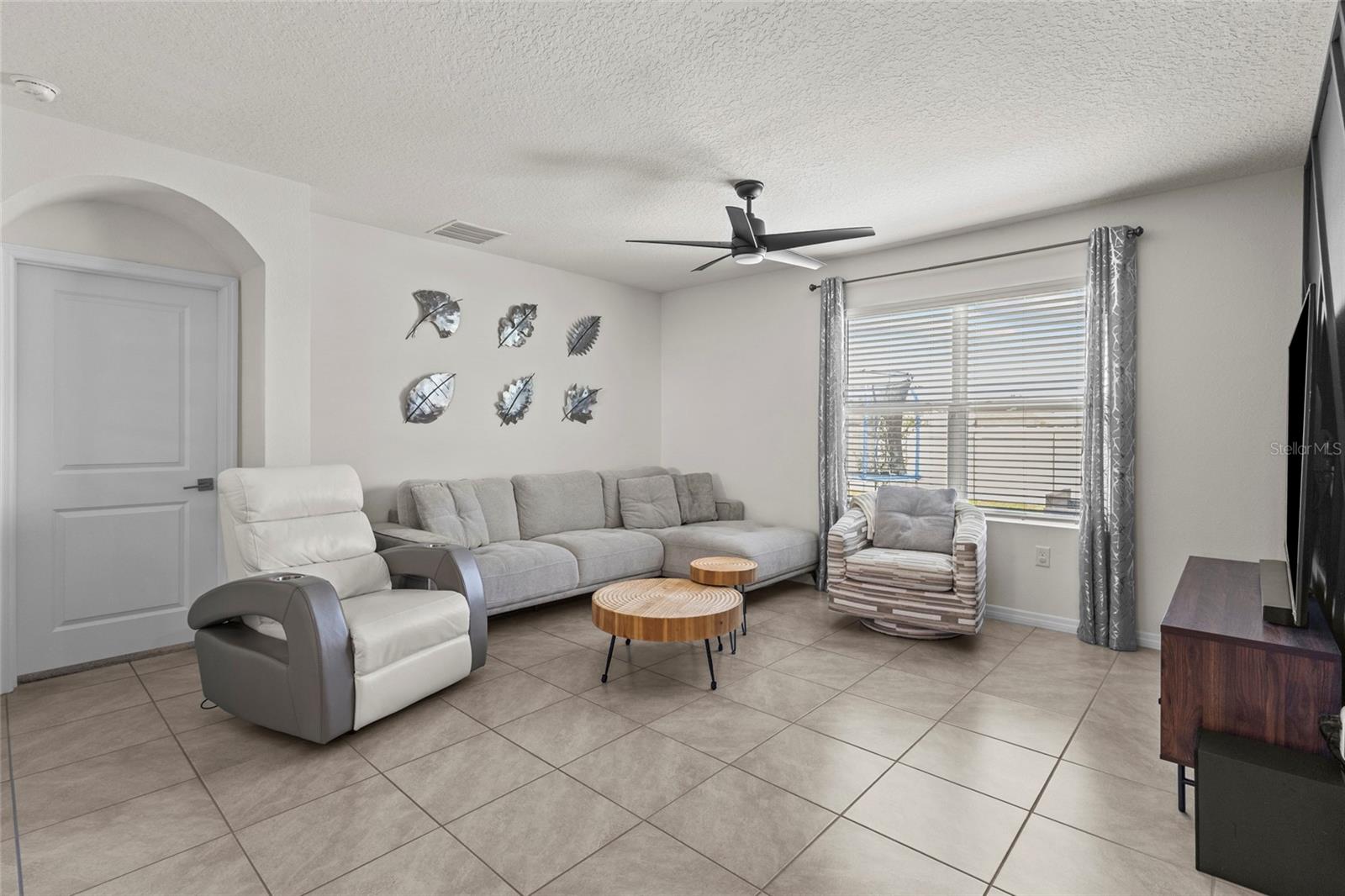 Image 11 of 45 For 31455 Penny Surf Loop