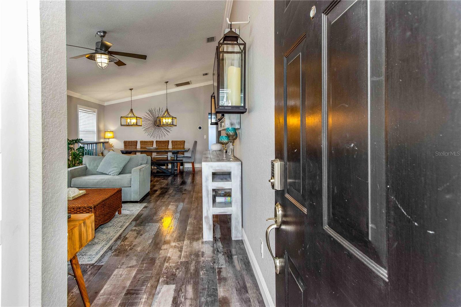 Listing photo id 9 for 815 Florida Avenue