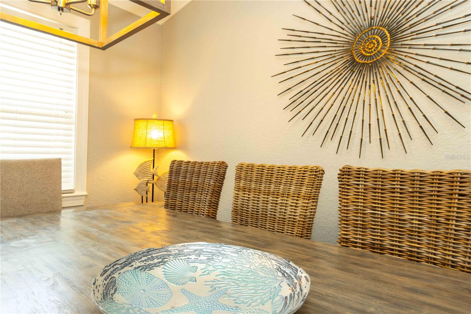 Listing photo id 14 for 815 Florida Avenue