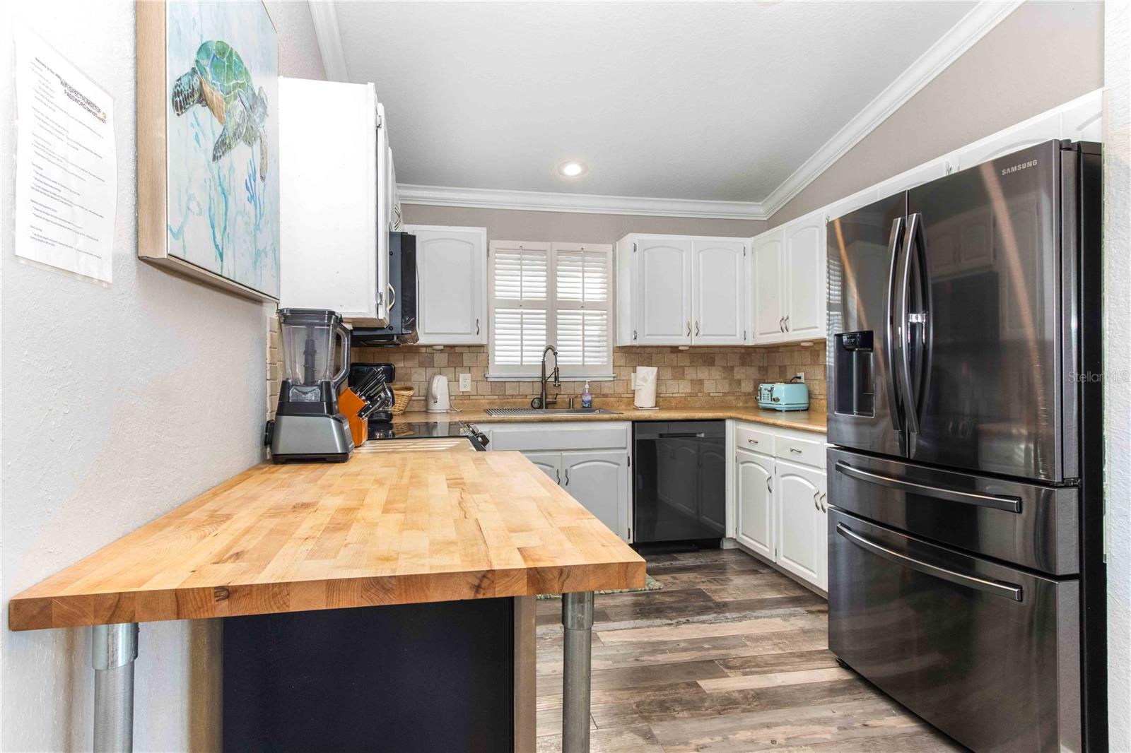 Listing photo id 20 for 815 Florida Avenue