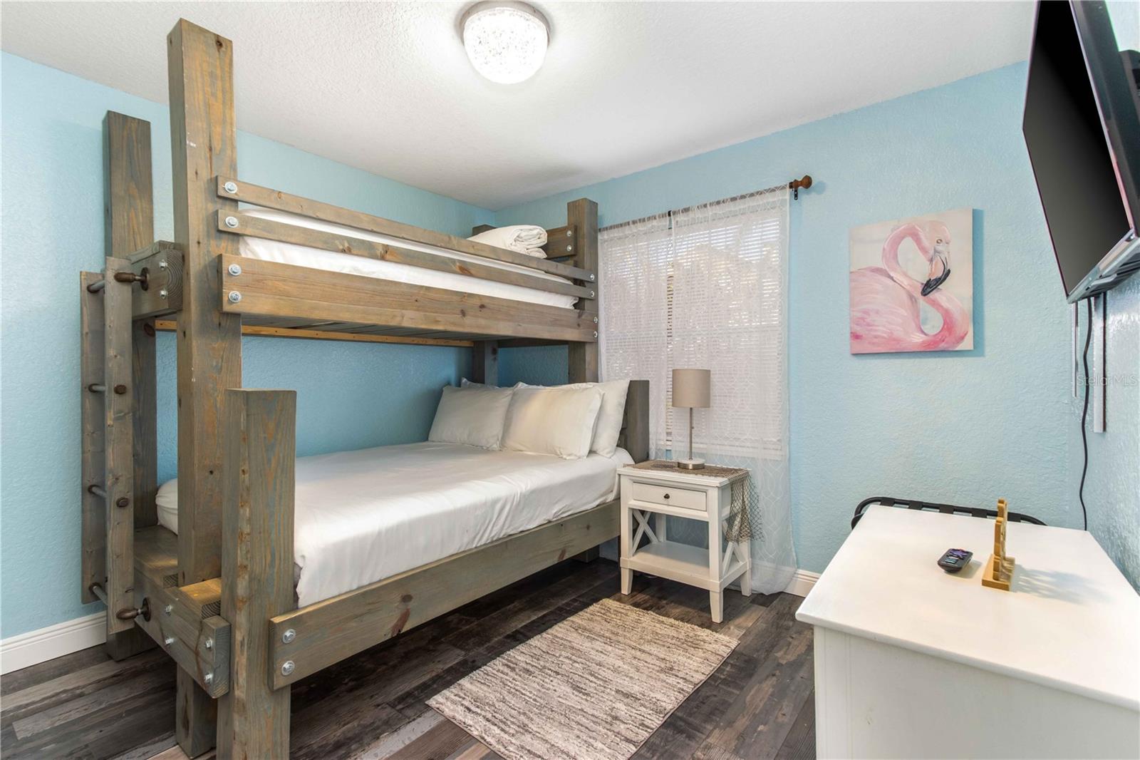 Listing photo id 22 for 815 Florida Avenue