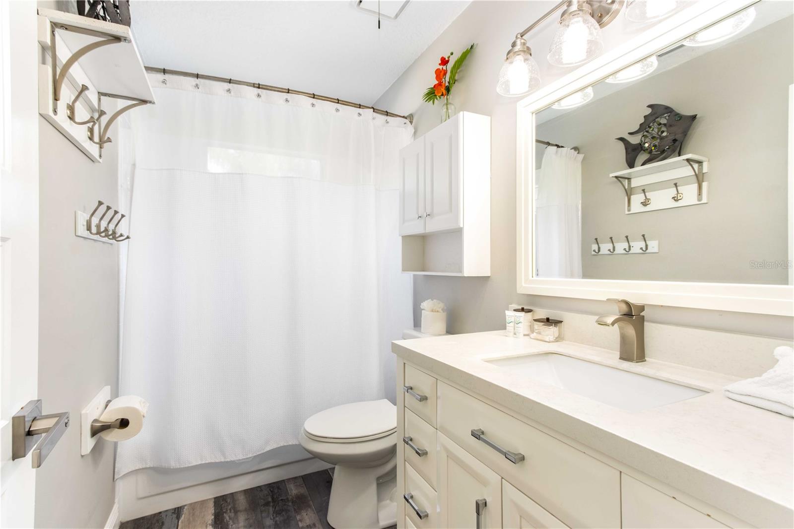 Listing photo id 24 for 815 Florida Avenue