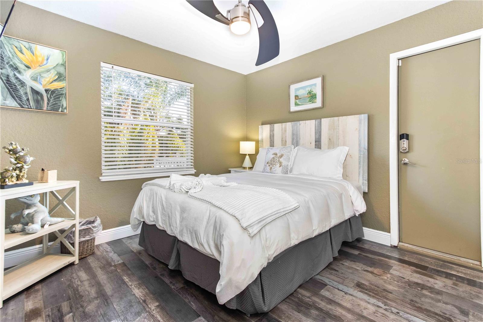 Listing photo id 27 for 815 Florida Avenue