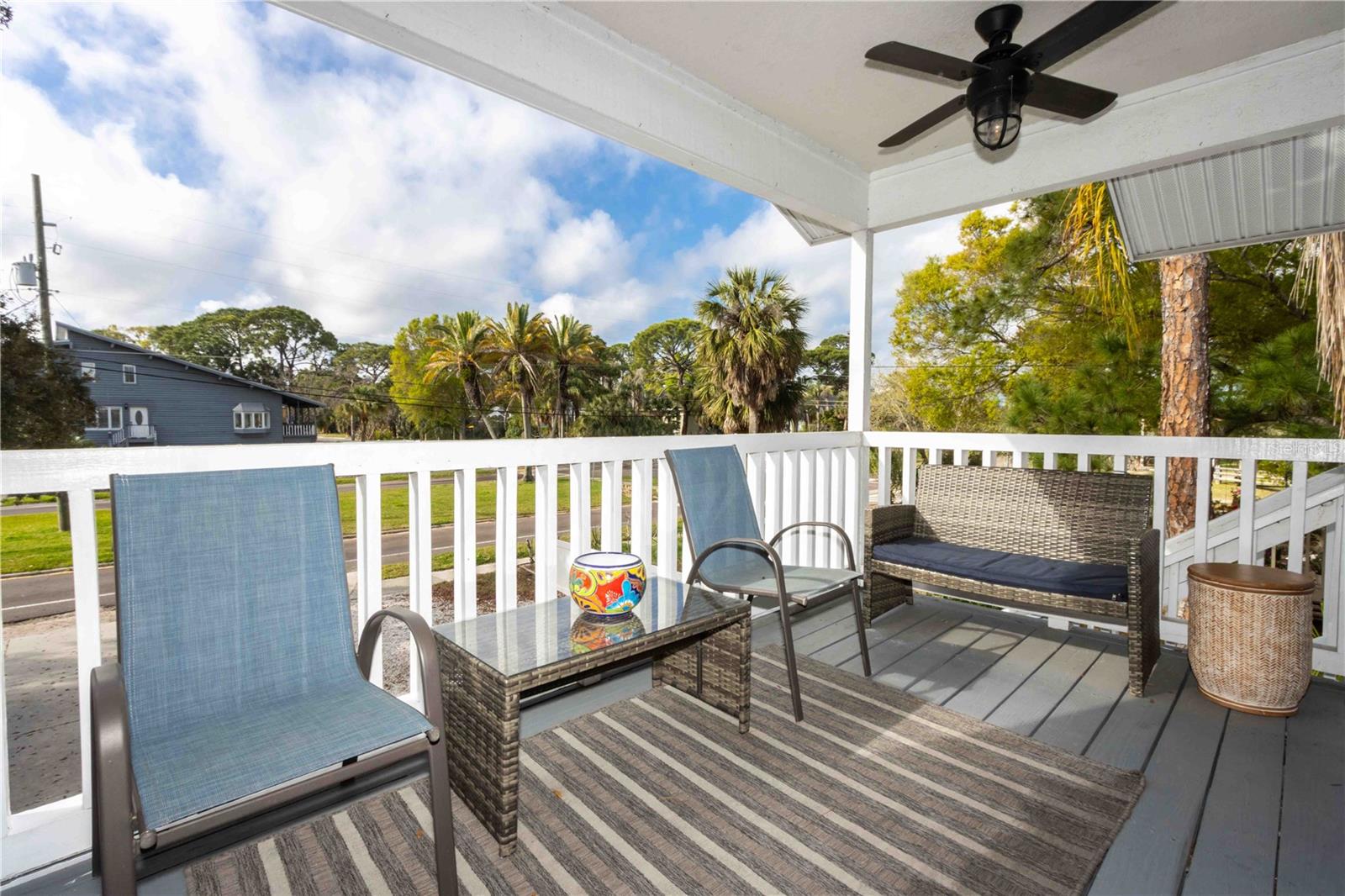 Listing photo id 1 for 815 Florida Avenue