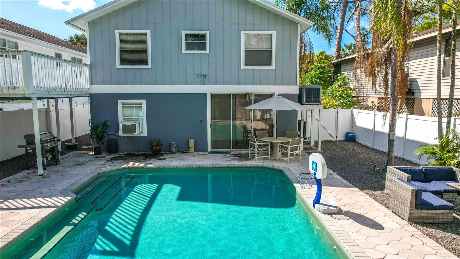 Listing photo id 39 for 815 Florida Avenue