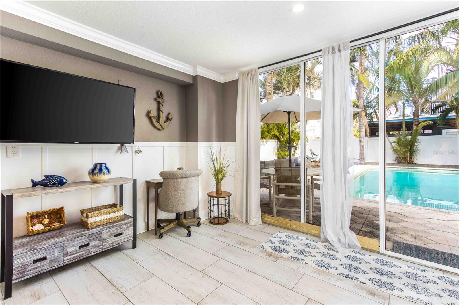 Listing photo id 47 for 815 Florida Avenue