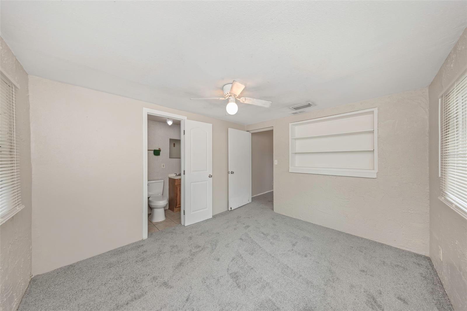 Image 16 of 22 For 2423 Auburn Street S