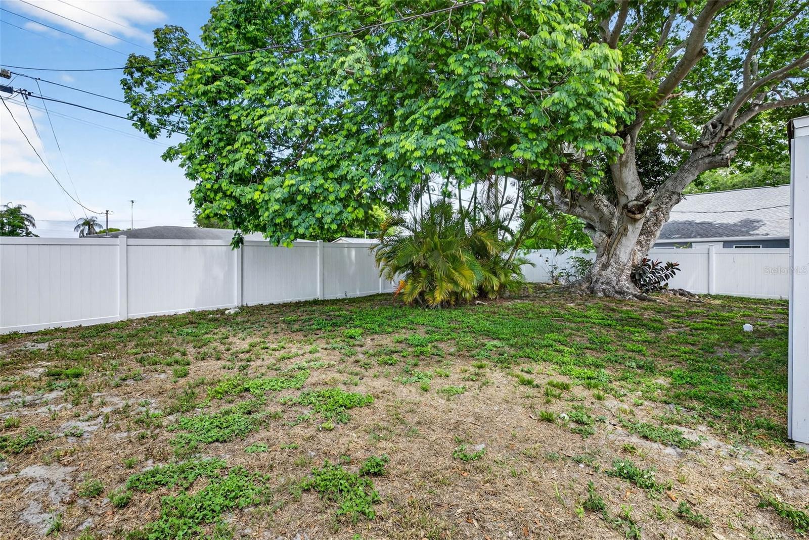 Image 29 of 31 For 6827 80th Terrace N