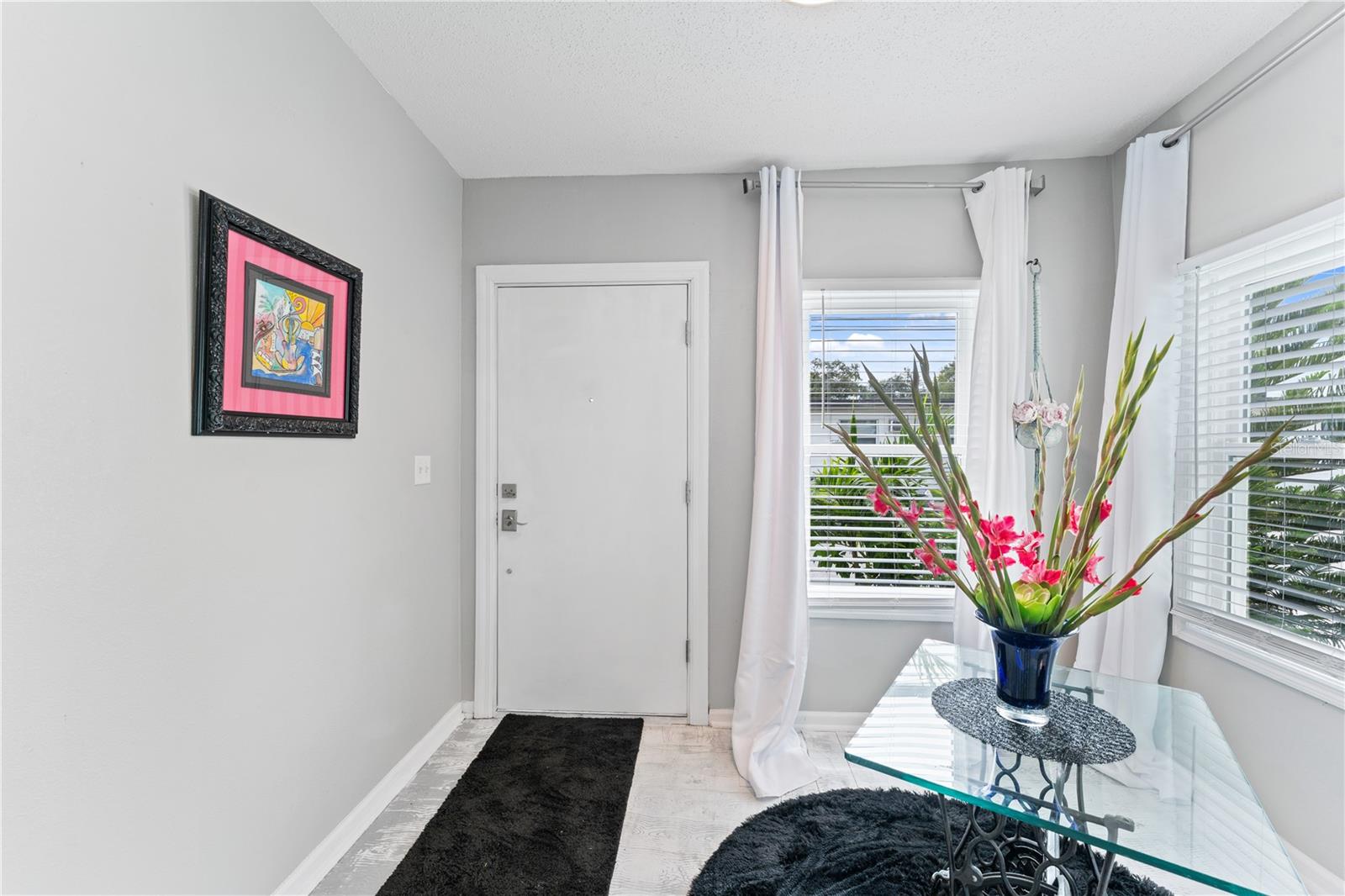 Image 4 of 18 For 914 8th Street N 1