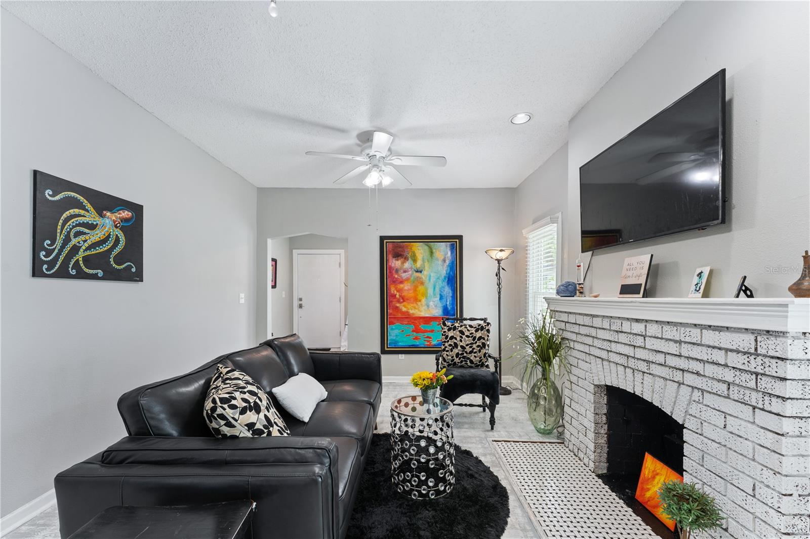 Image 6 of 18 For 914 8th Street N 1