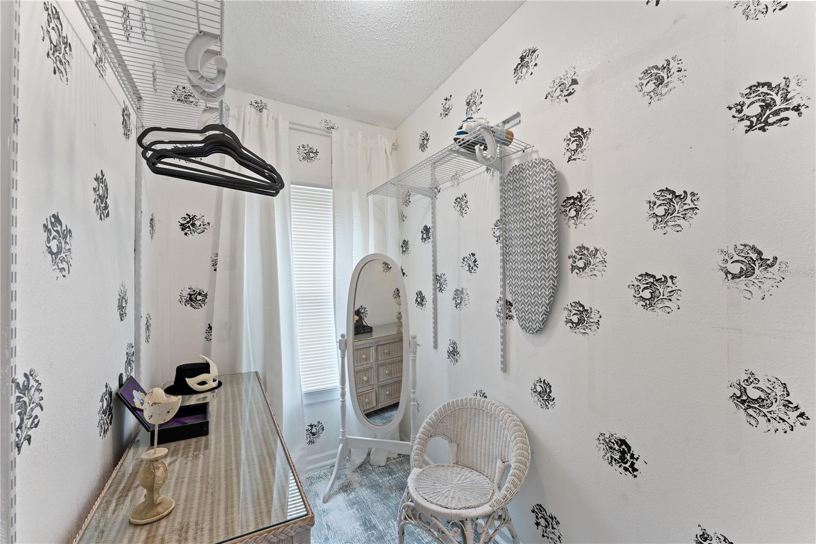 Image 9 of 18 For 914 8th Street N 1