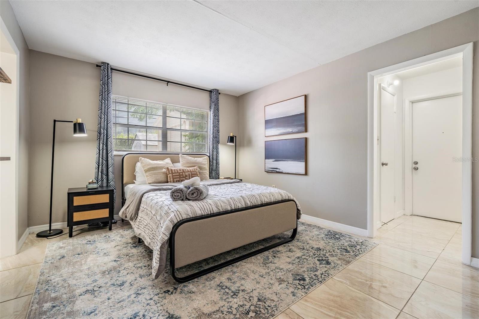 Image 15 of 29 For 3718 Mckay Avenue 104