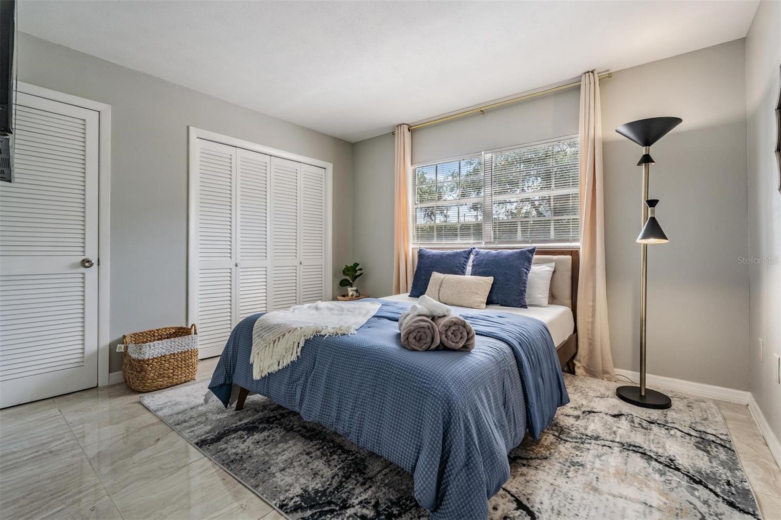 Image 22 of 29 For 3718 Mckay Avenue 104