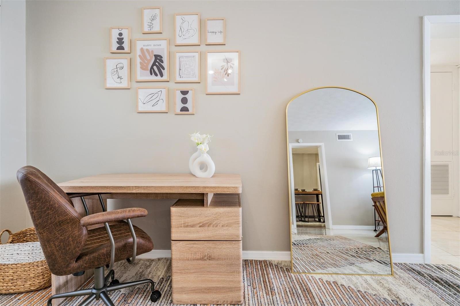 Image 7 of 29 For 3718 Mckay Avenue 104