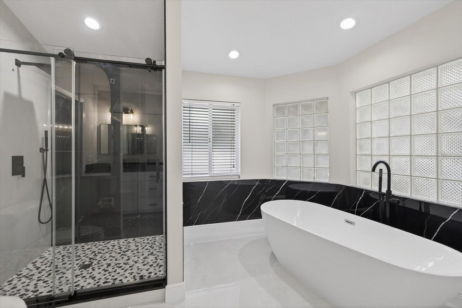 Image 18 of 50 For 12280 Everard Drive