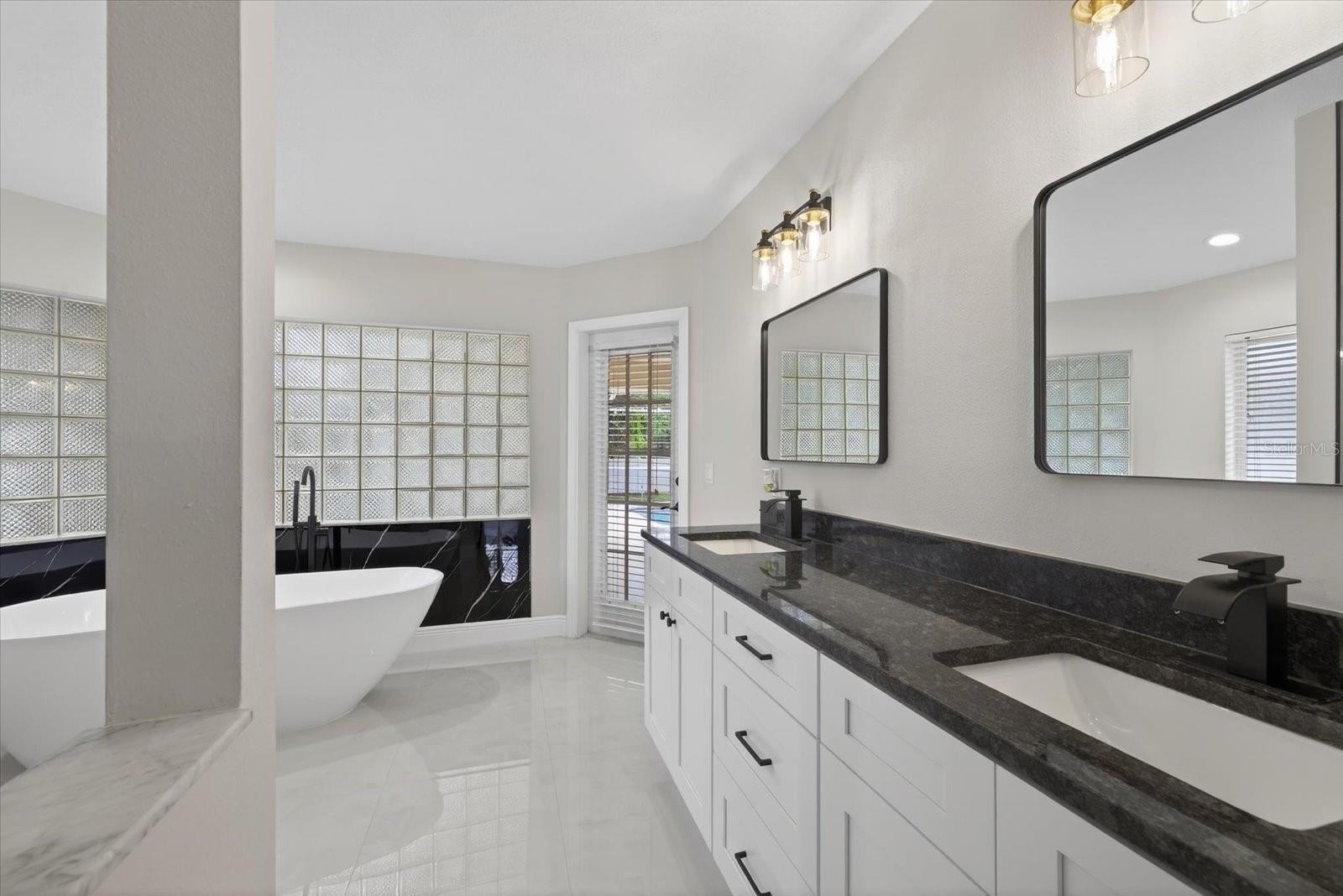 Image 20 of 50 For 12280 Everard Drive