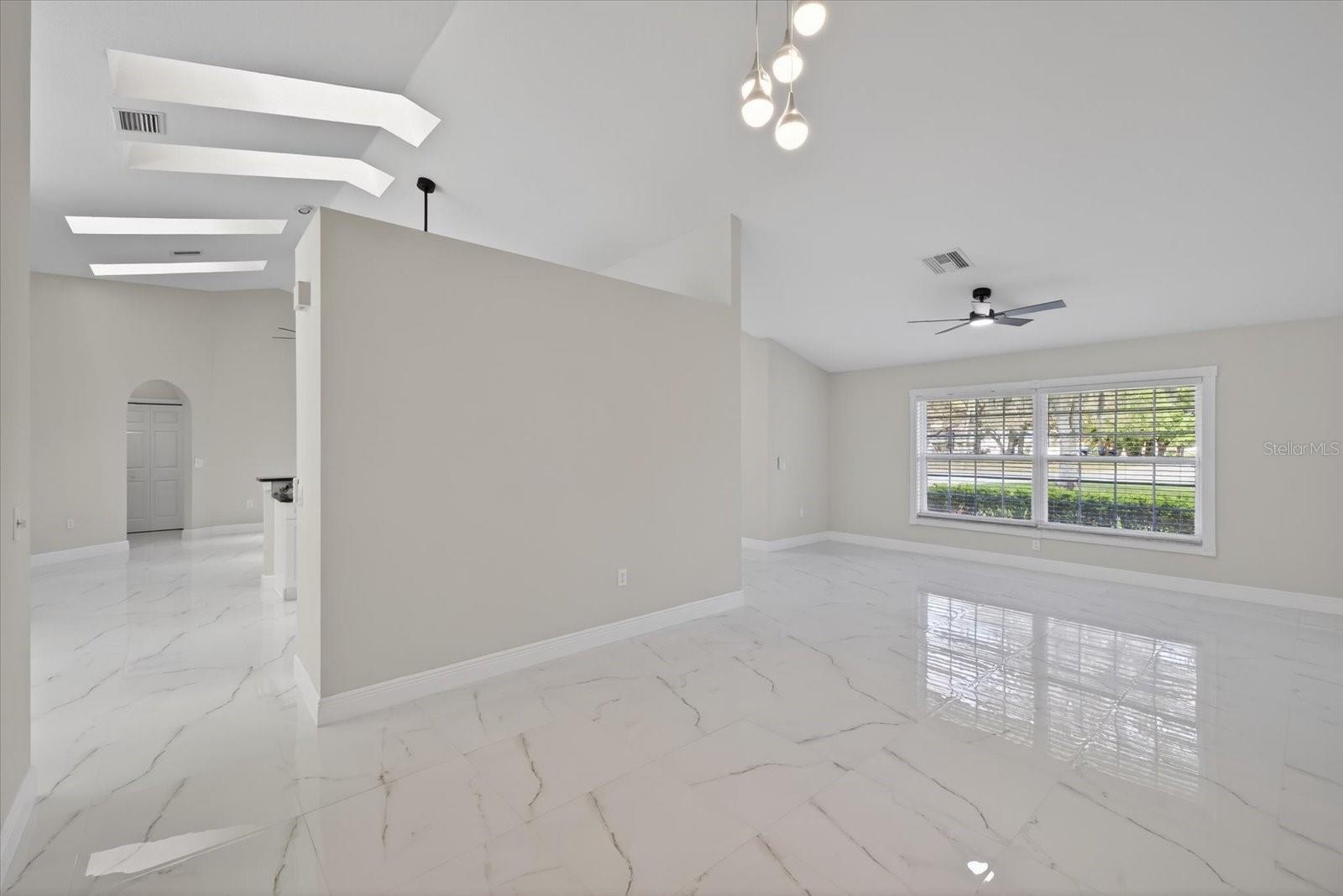 Image 8 of 50 For 12280 Everard Drive