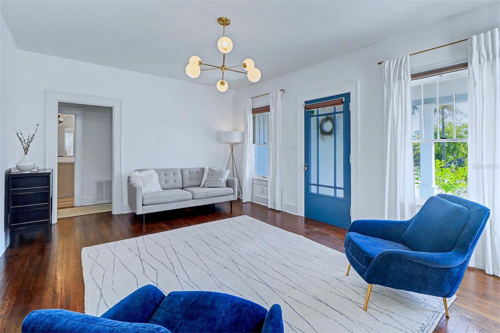 Image 5 of 34 For 3218 7th Street N