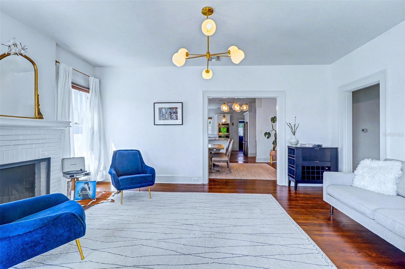 Image 6 of 34 For 3218 7th Street N