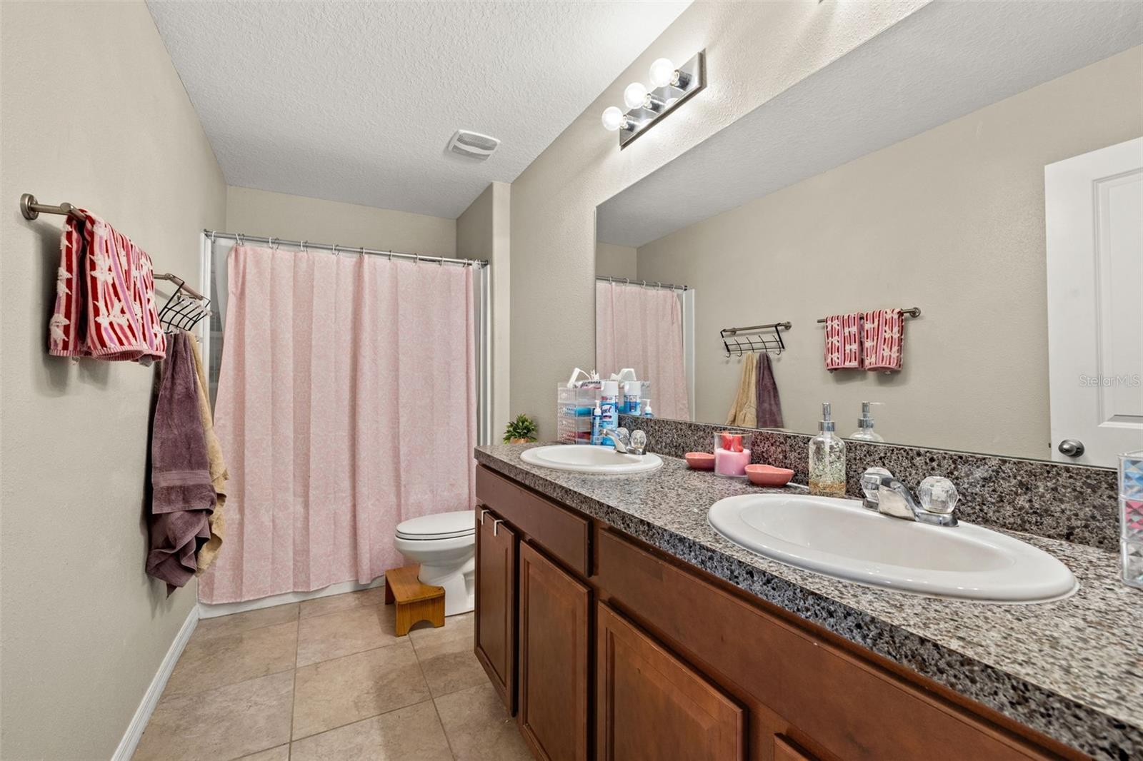 Image 24 of 38 For 21126 Passive Porch Drive