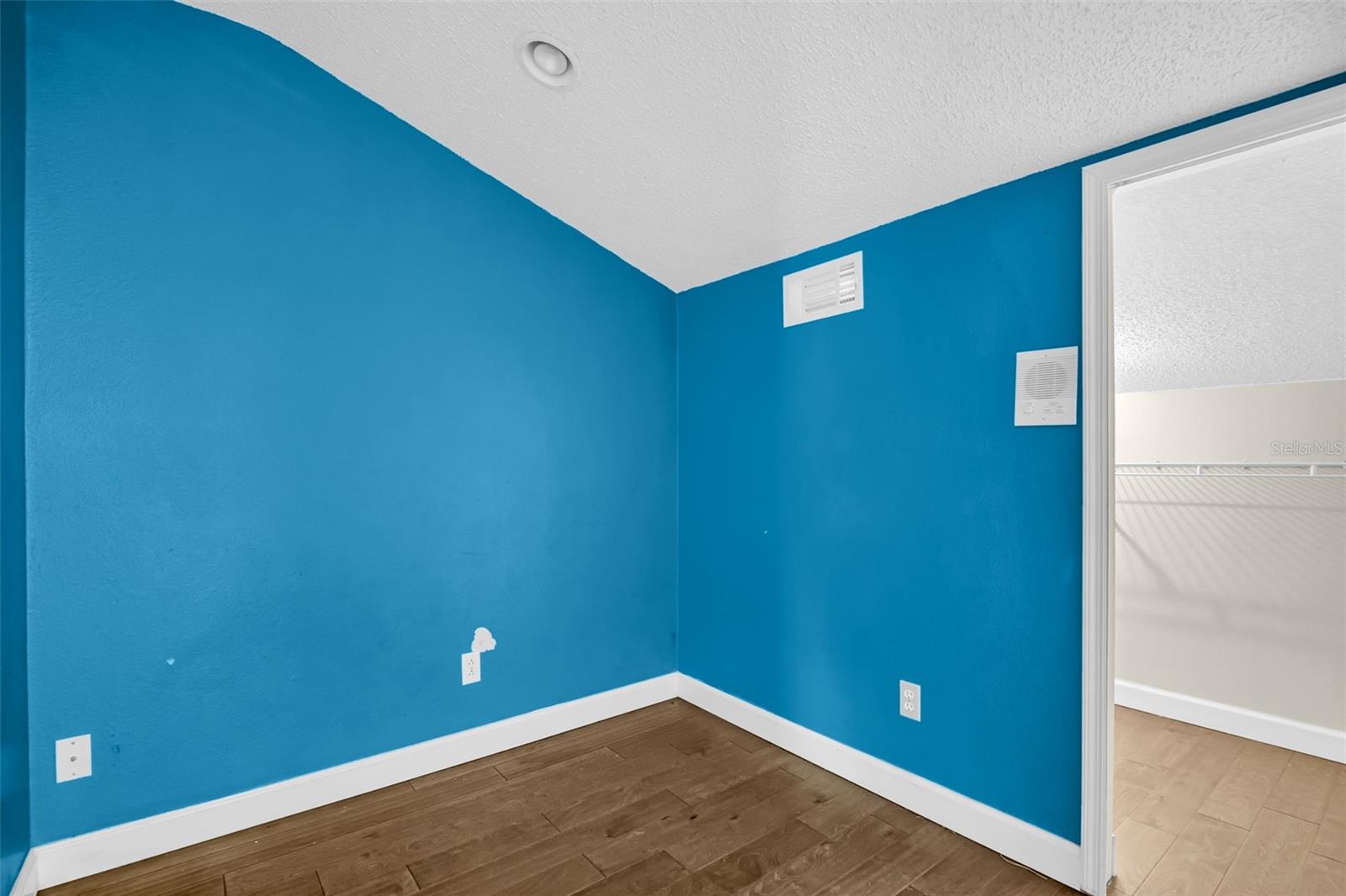 Image 42 of 68 For 301 Tavernier Drive