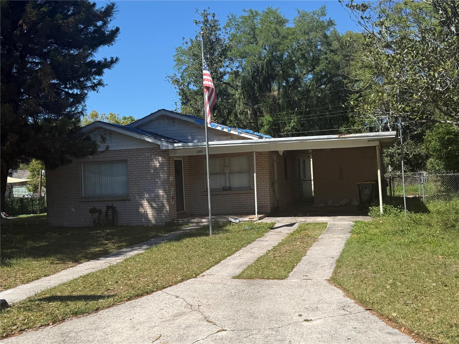 Listing Details for 2715 Dixie Road, LAKELAND, FL 33801