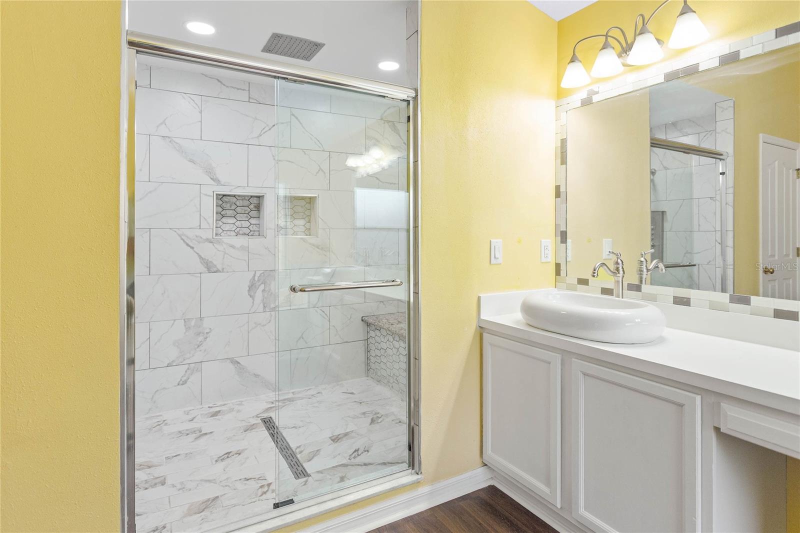 Image 21 of 43 For 27012 Sea Breeze Way