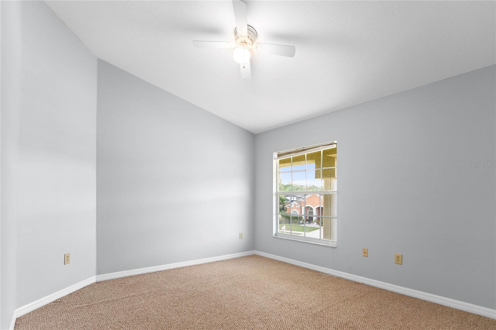 Image 26 of 43 For 27012 Sea Breeze Way