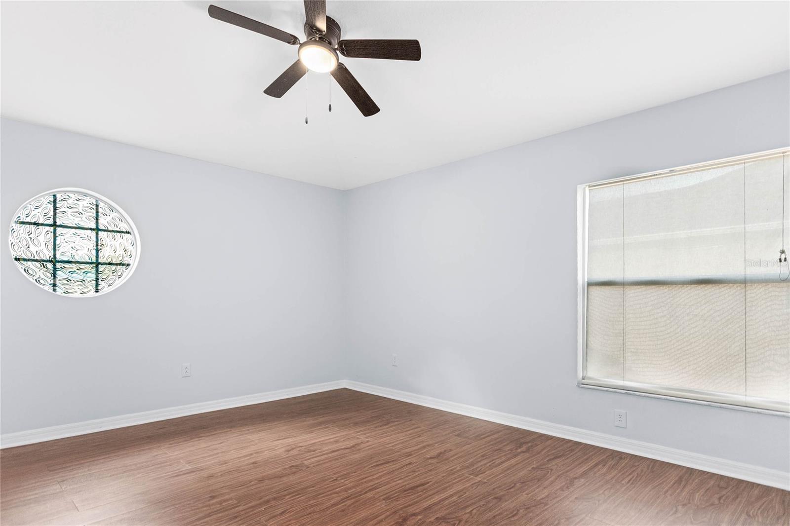 Image 28 of 43 For 27012 Sea Breeze Way