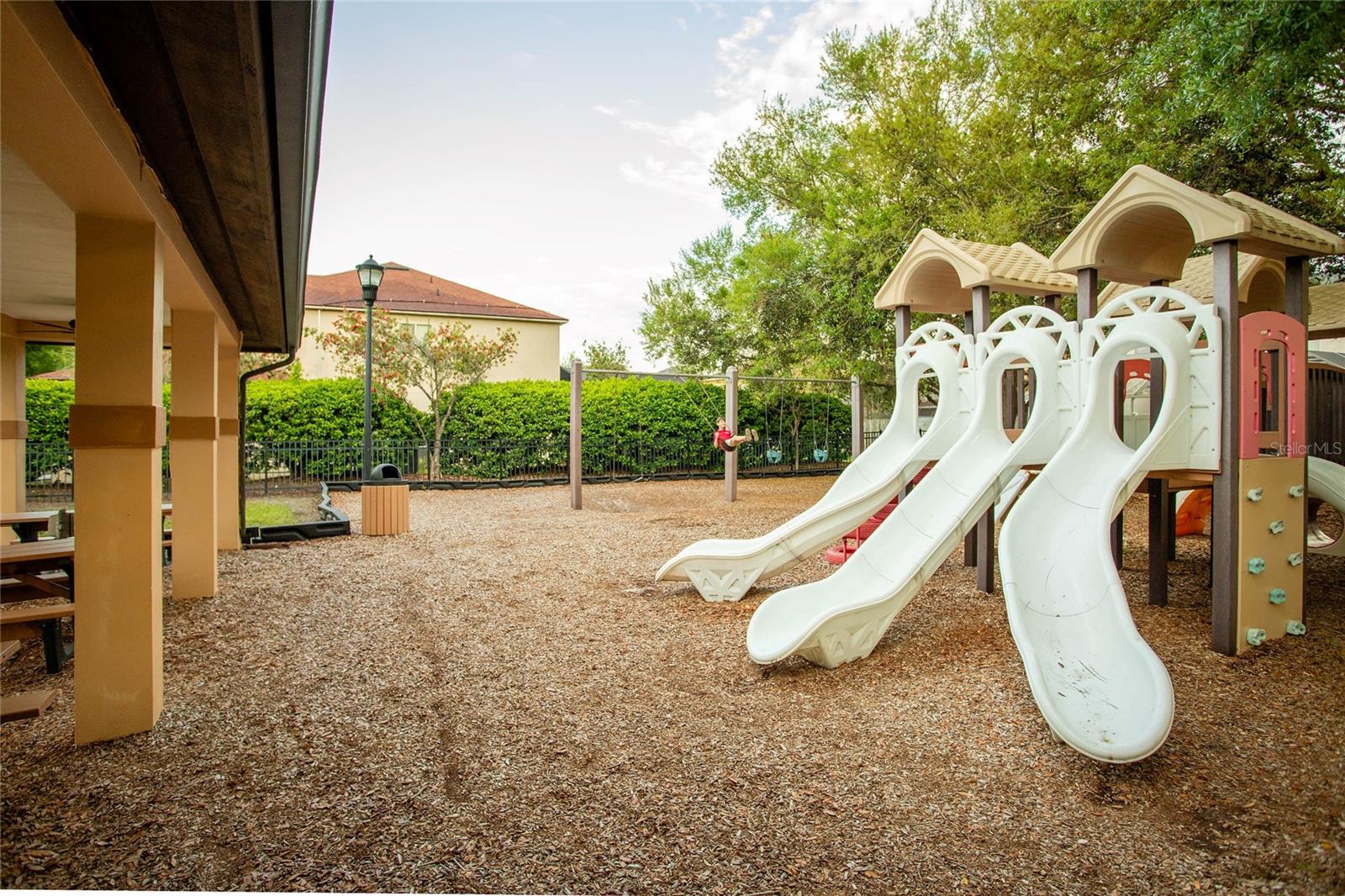 Image 37 of 43 For 27012 Sea Breeze Way