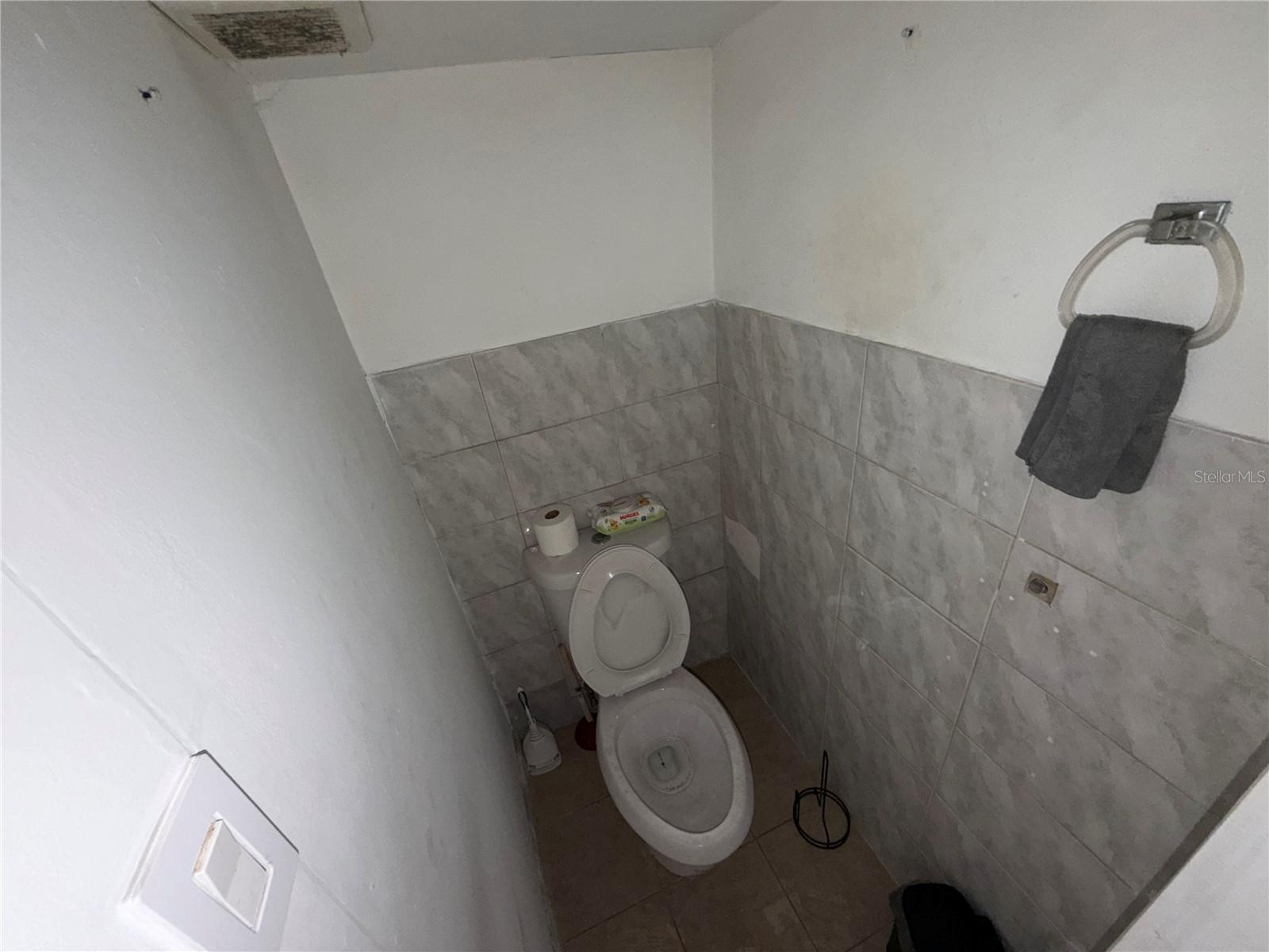 Image 27 of 55 For 126 Miami Gardens Road