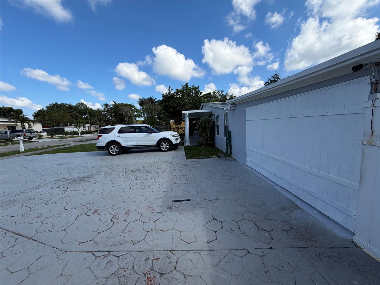 Image 5 of 55 For 126 Miami Gardens Road