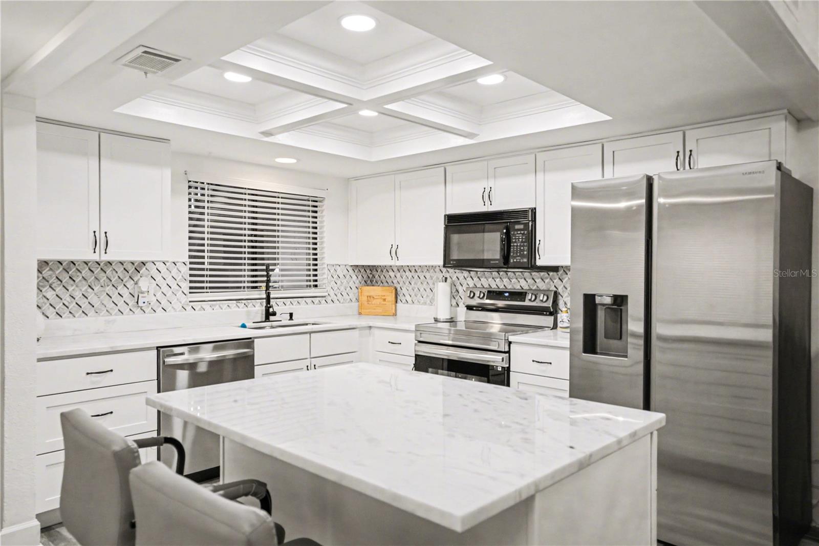 Image 11 of 27 For 9802 Lombard Court 102