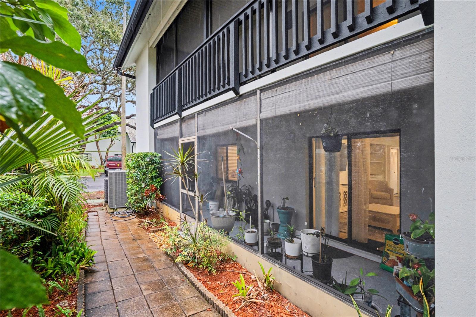 Image 4 of 27 For 9802 Lombard Court 102