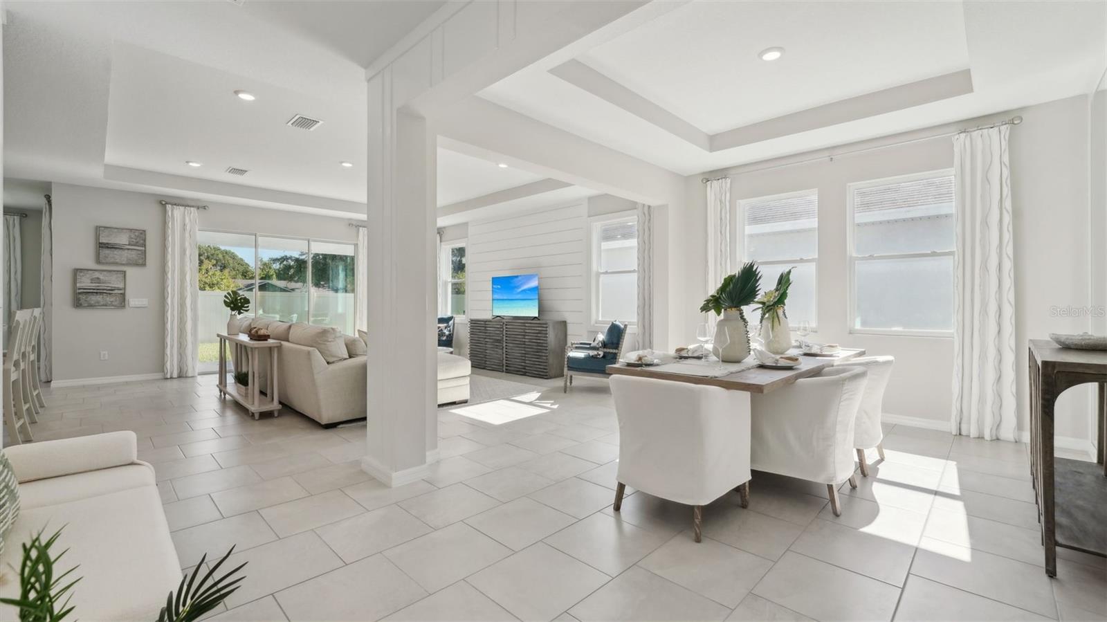 Image 11 of 24 For 2058 Stratten Drive