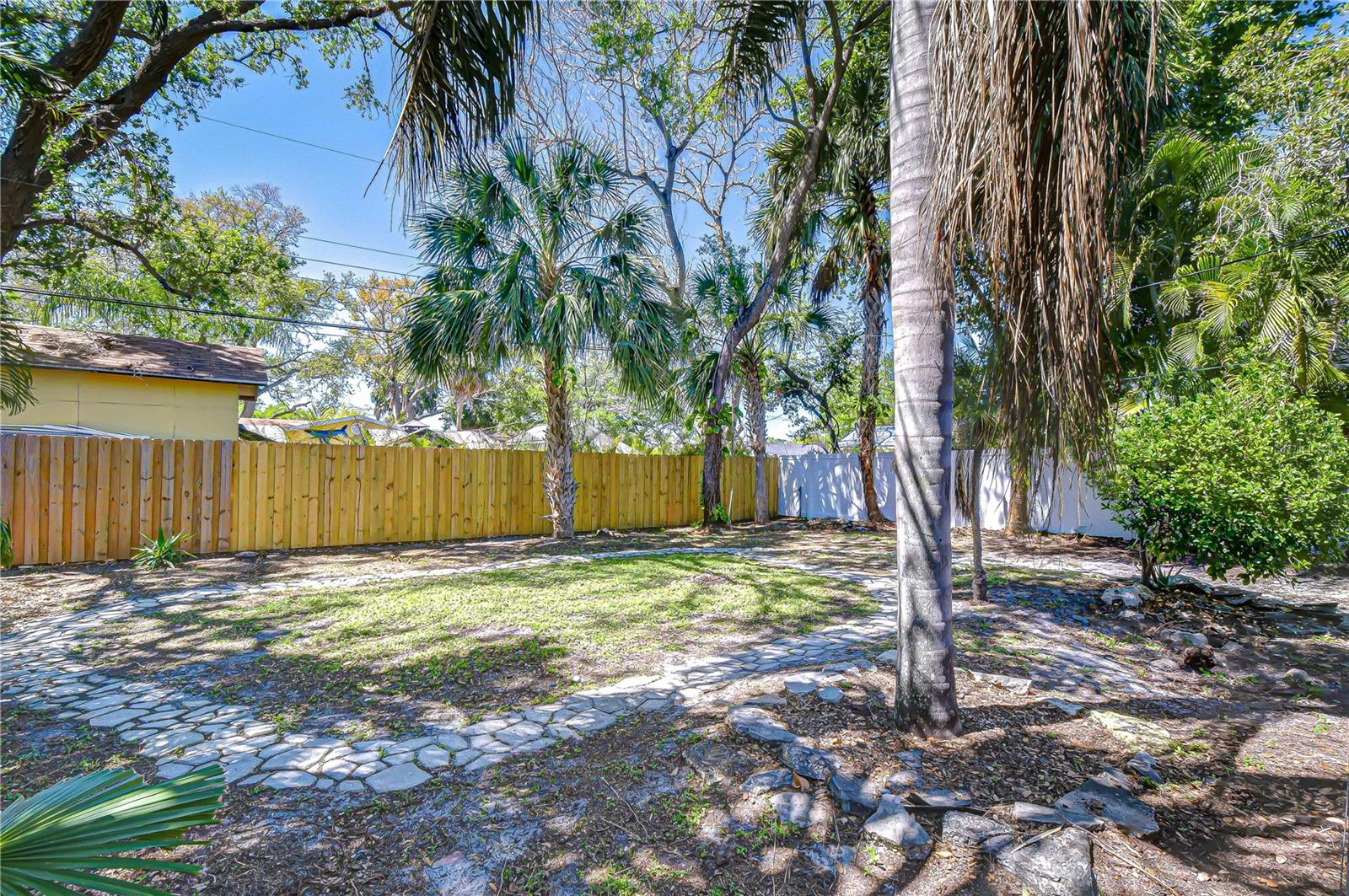 Image 34 of 54 For 4309 Renellie Drive