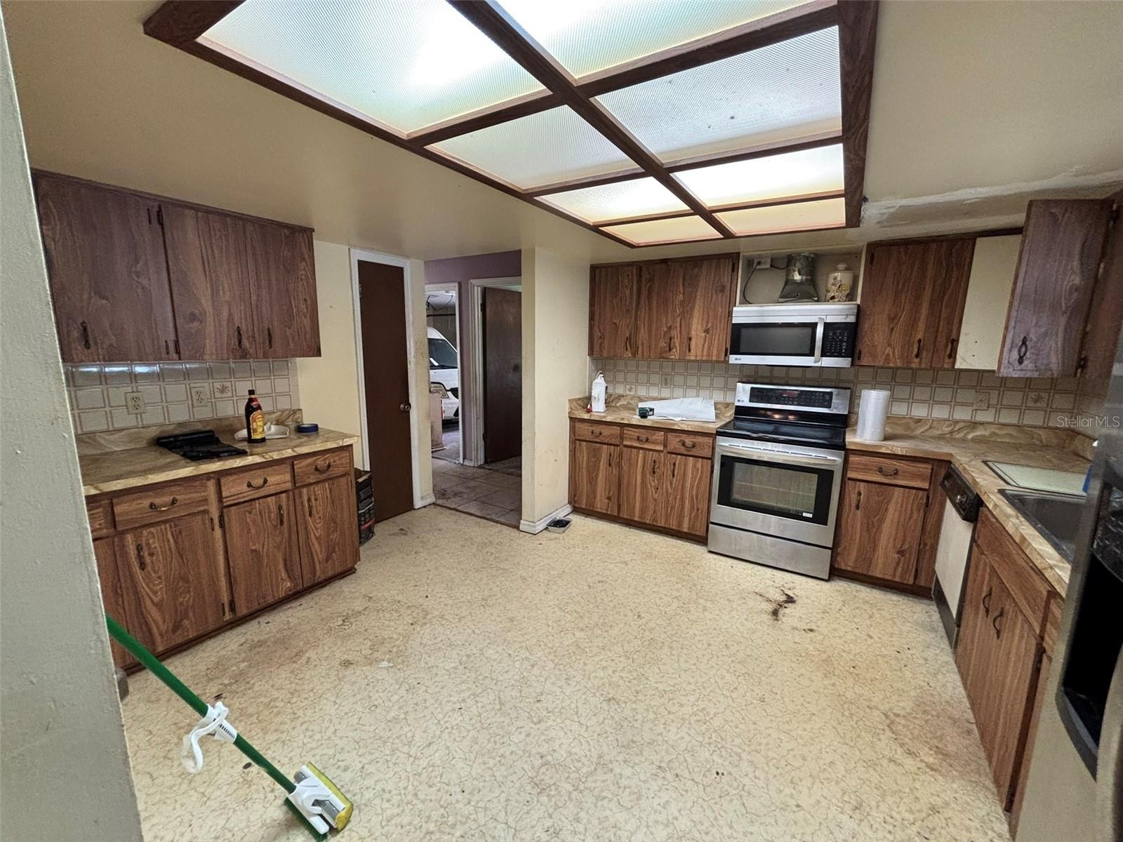 Image 4 of 19 For 2600 Bucknell Terrace