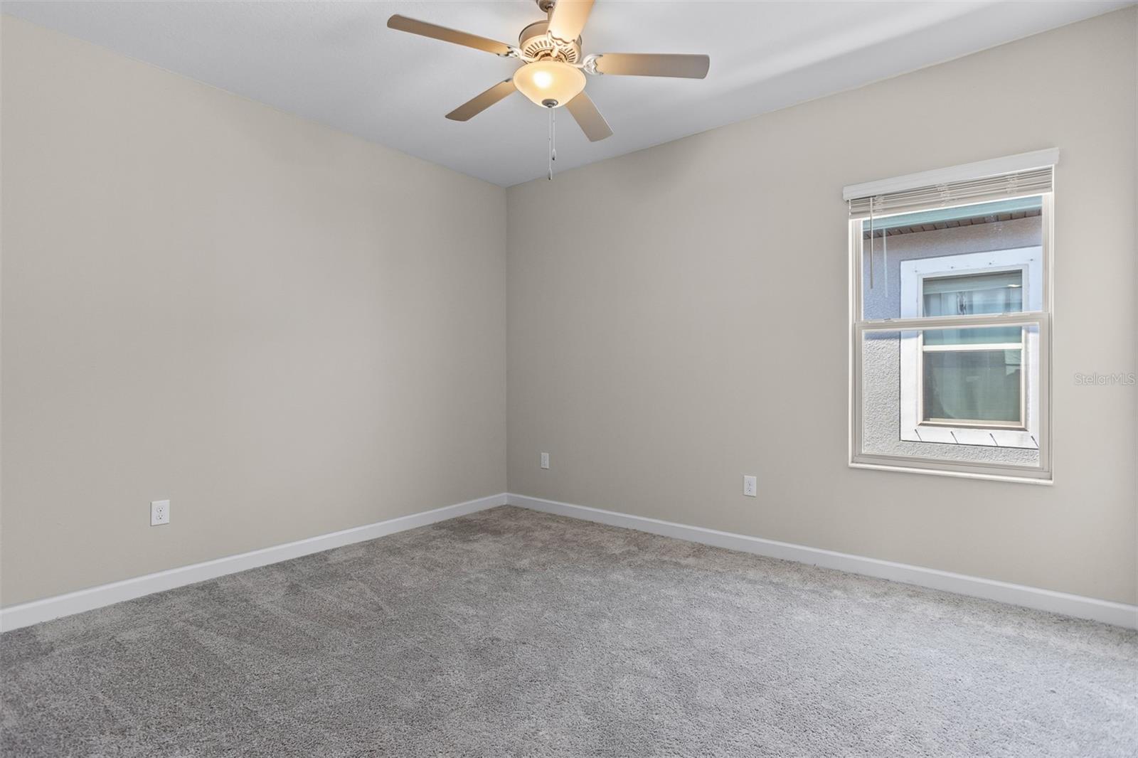 Image 28 of 54 For 11715 Navajo Sandstone Street