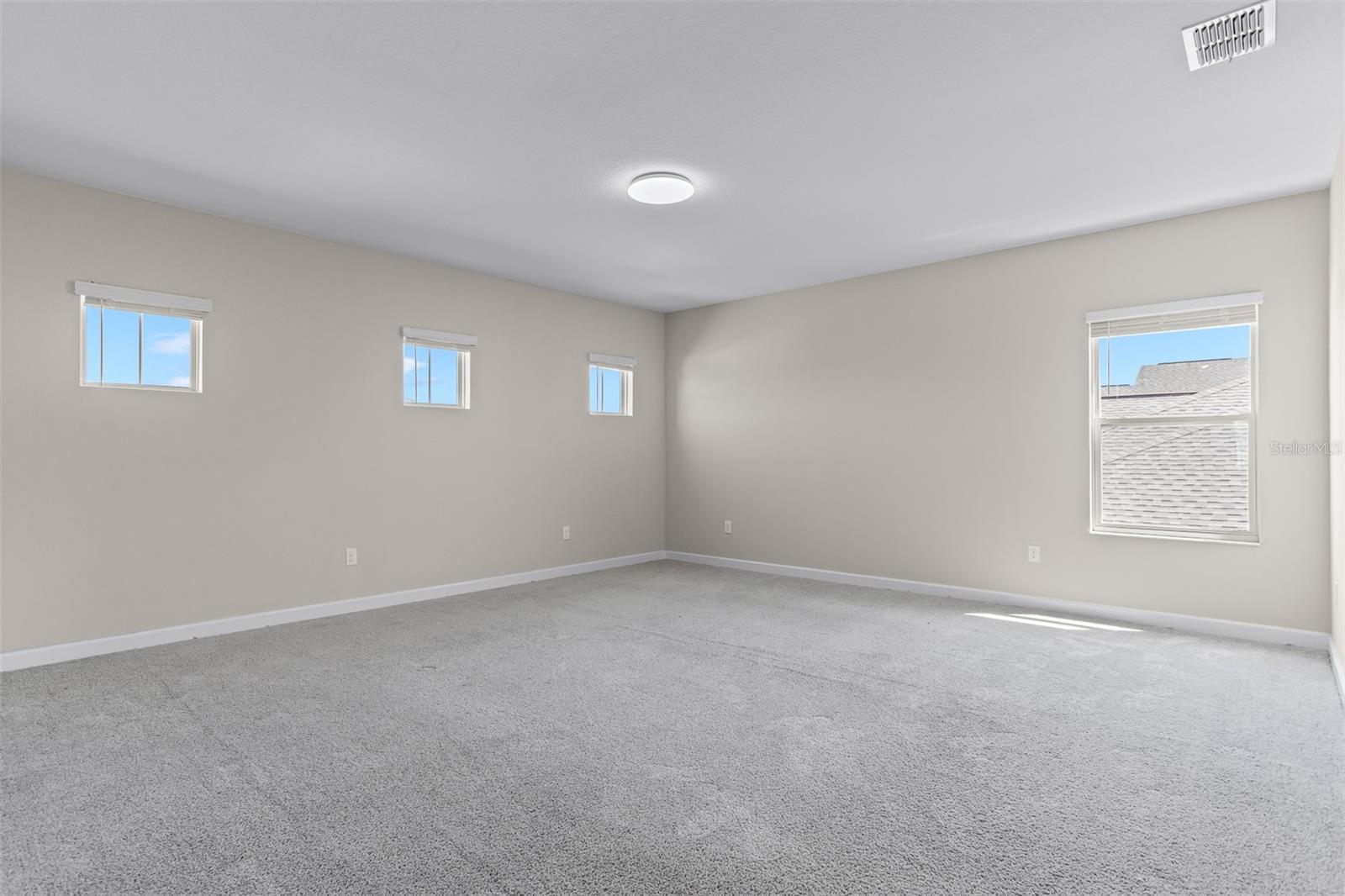 Image 31 of 54 For 11715 Navajo Sandstone Street