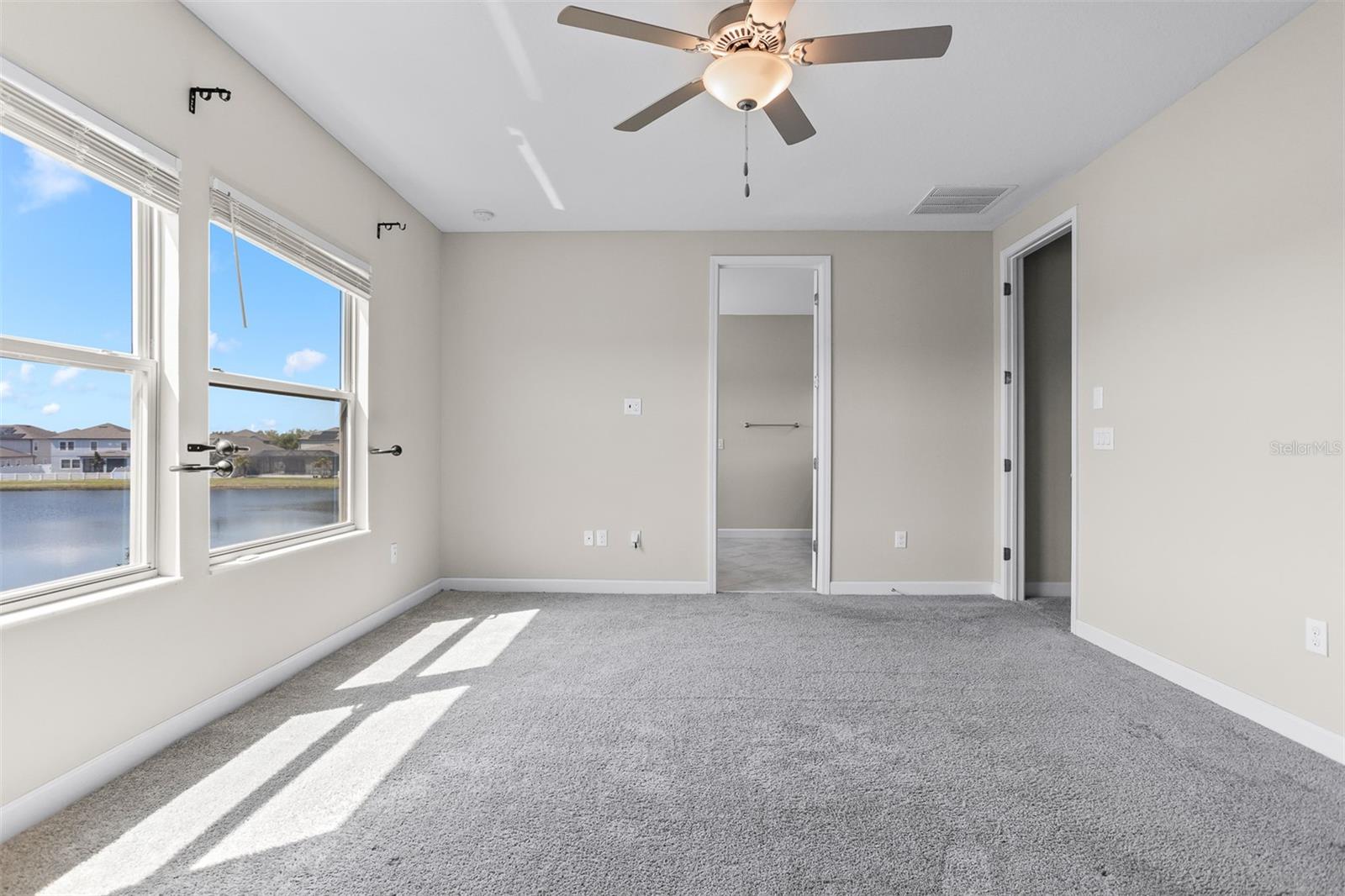 Image 34 of 54 For 11715 Navajo Sandstone Street