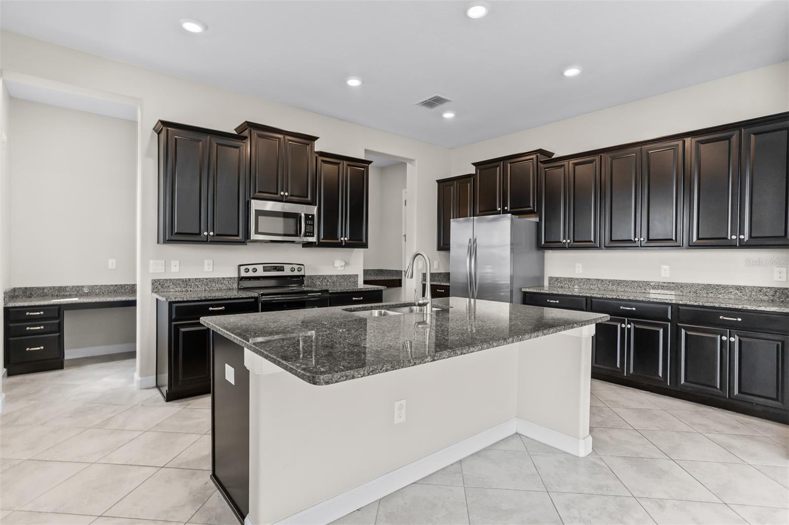 Image 4 of 54 For 11715 Navajo Sandstone Street