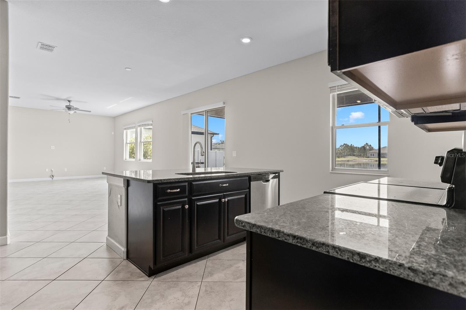 Image 6 of 54 For 11715 Navajo Sandstone Street