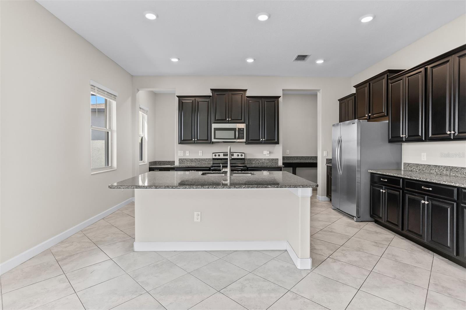 Image 7 of 54 For 11715 Navajo Sandstone Street