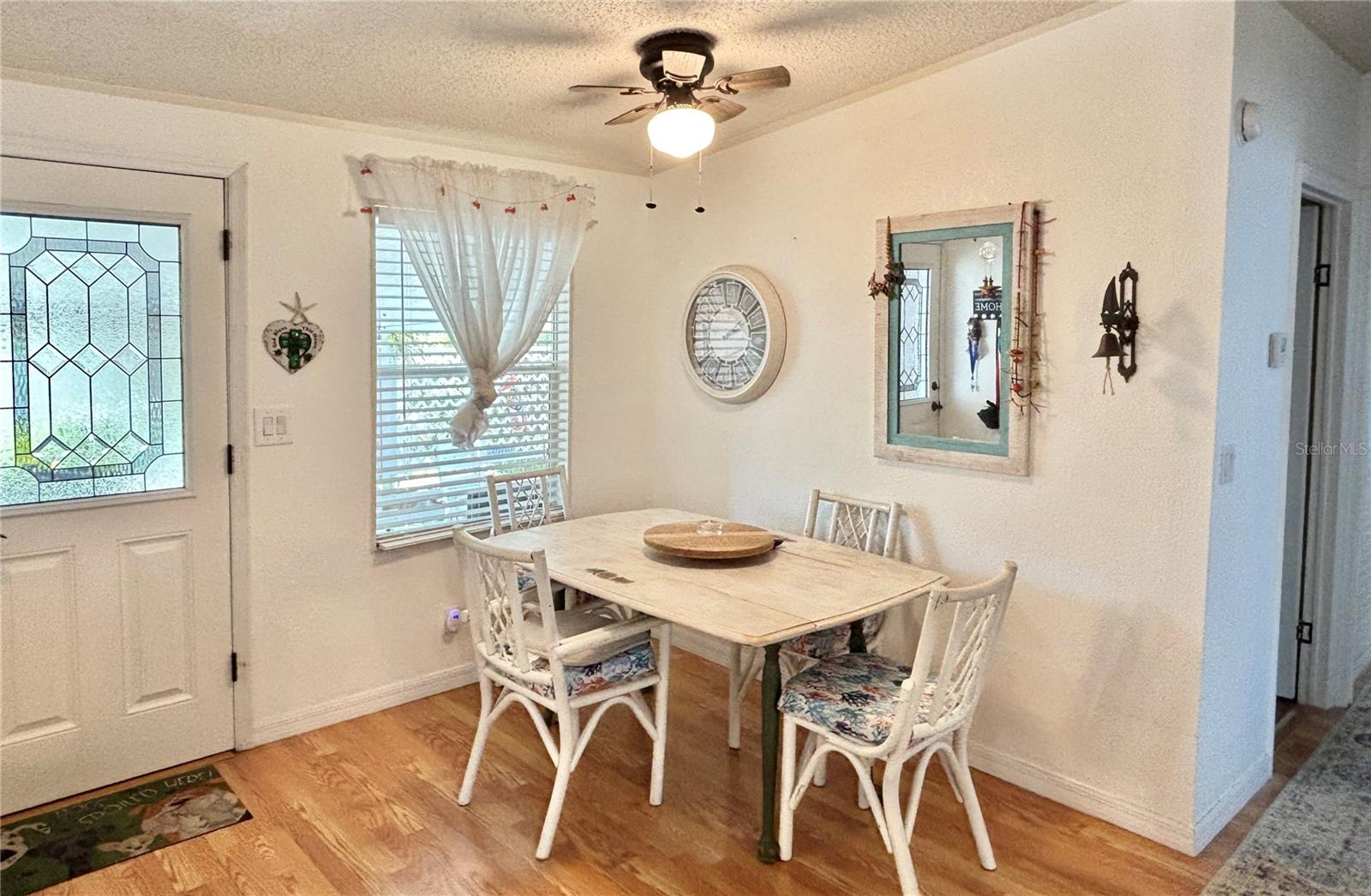 Image 11 of 30 For 102 Americana Court Ne 206