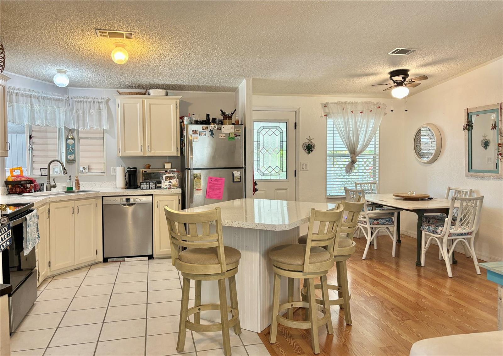 Image 12 of 30 For 102 Americana Court Ne 206