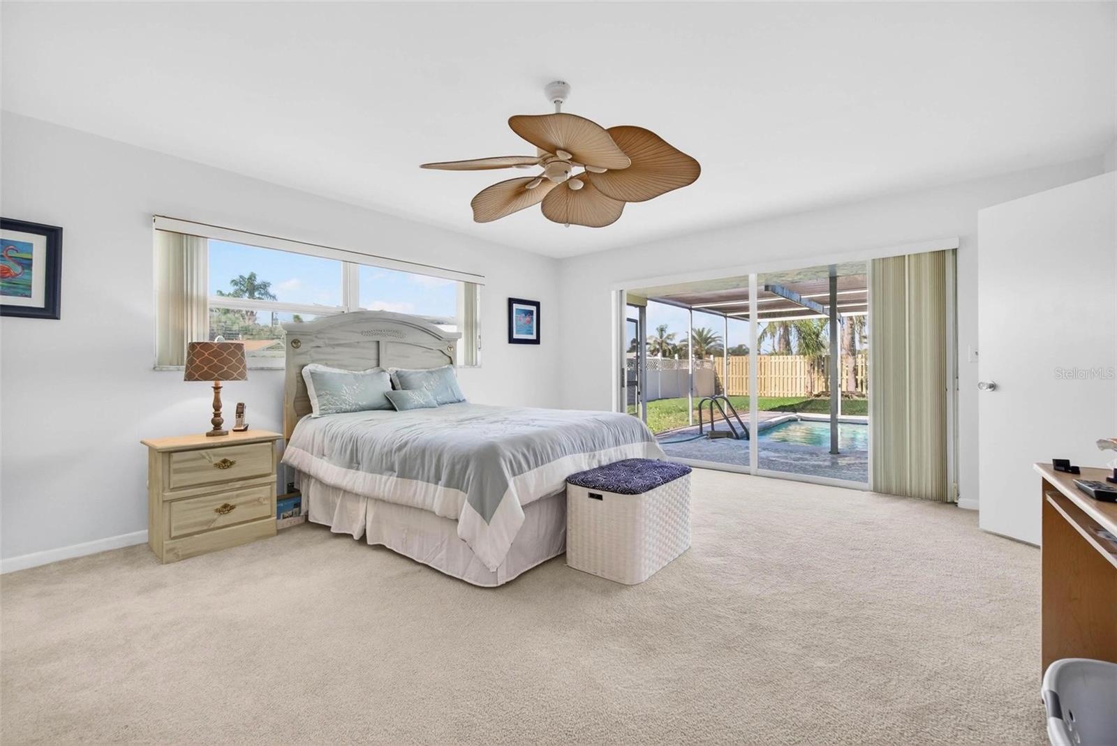 Image 13 of 43 For 10100 Commodore Drive